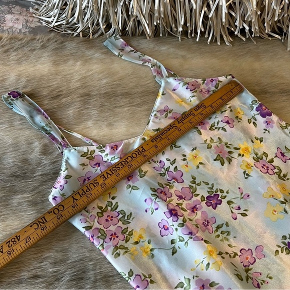 Vintage-Inspired Blue and Purple Chemise with Ruffled Details - Picture 12 of 13